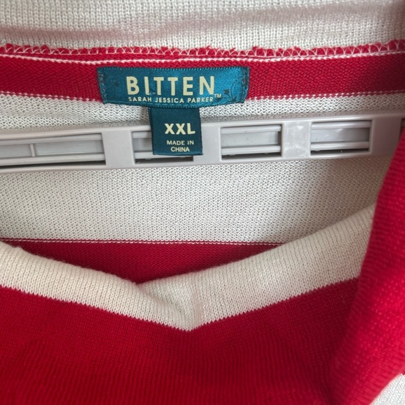 Bitten By Sarah Jessica Parker Women’s Red & Cowl Neck Tunic Sweater
Size XXL - Picture 4 of 6
